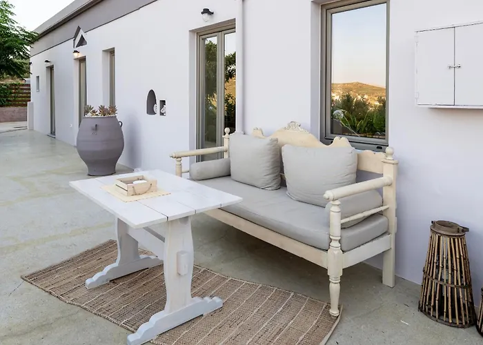 M & E Kissamos Sea View House
