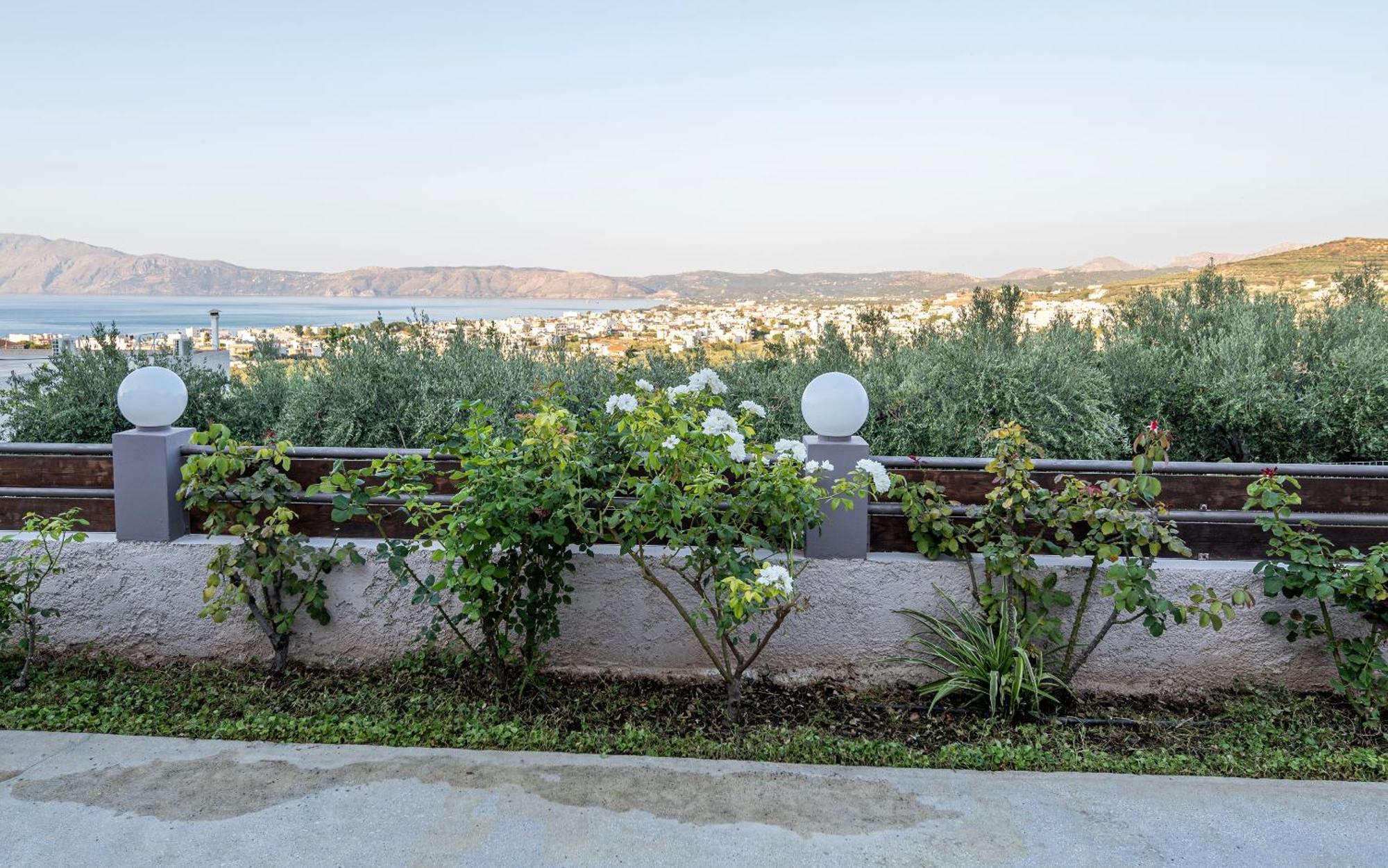 M & E Sea View House Дом отдыха